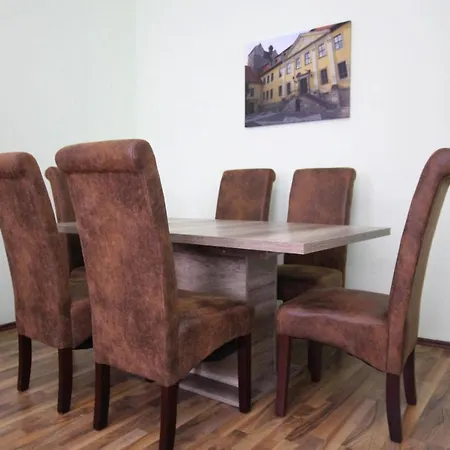 Askani, Apartment *